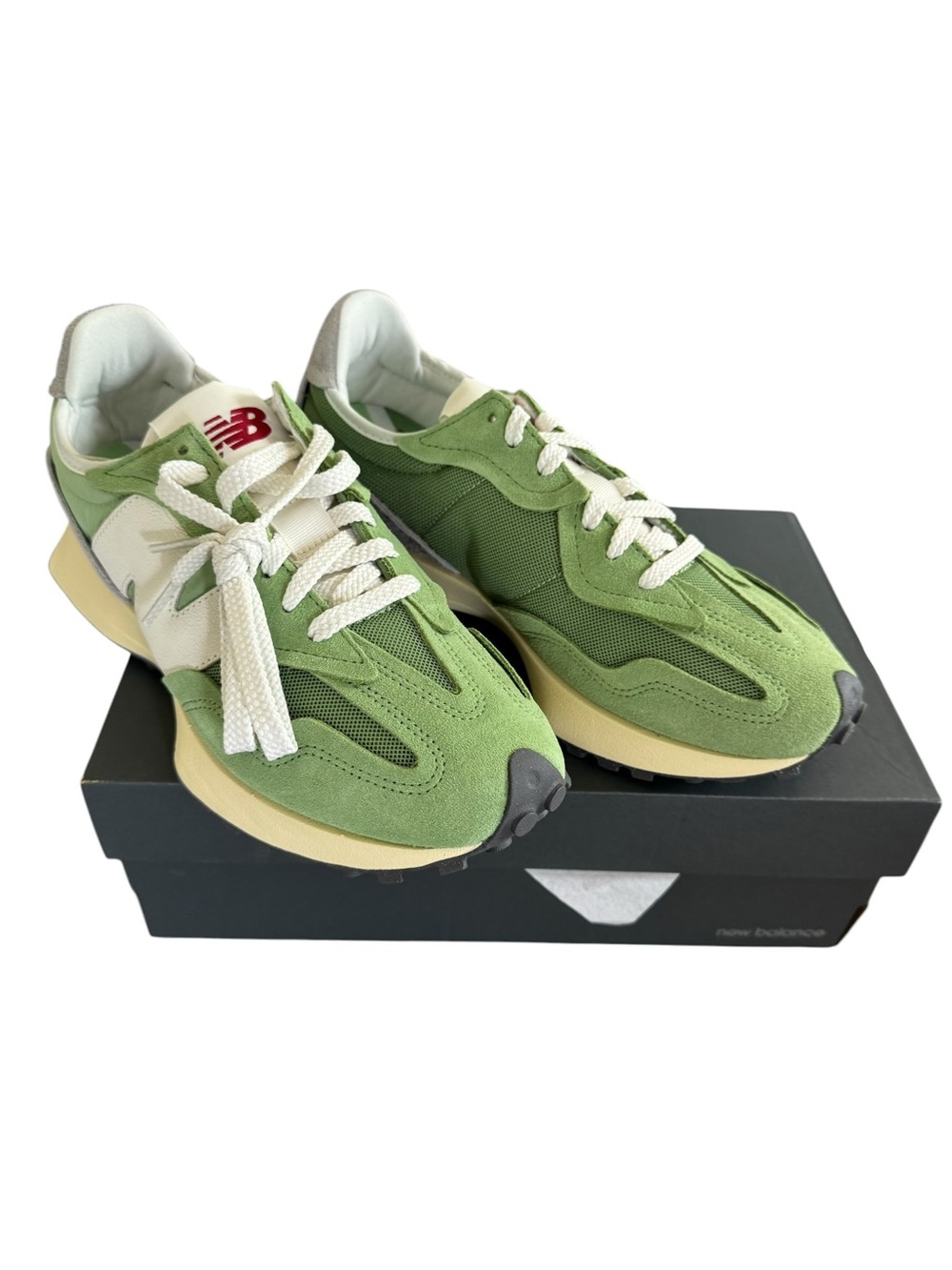 New Balance 327 chive avocado Sneakers sz 9